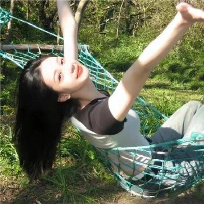 男人转化出机器人铠装